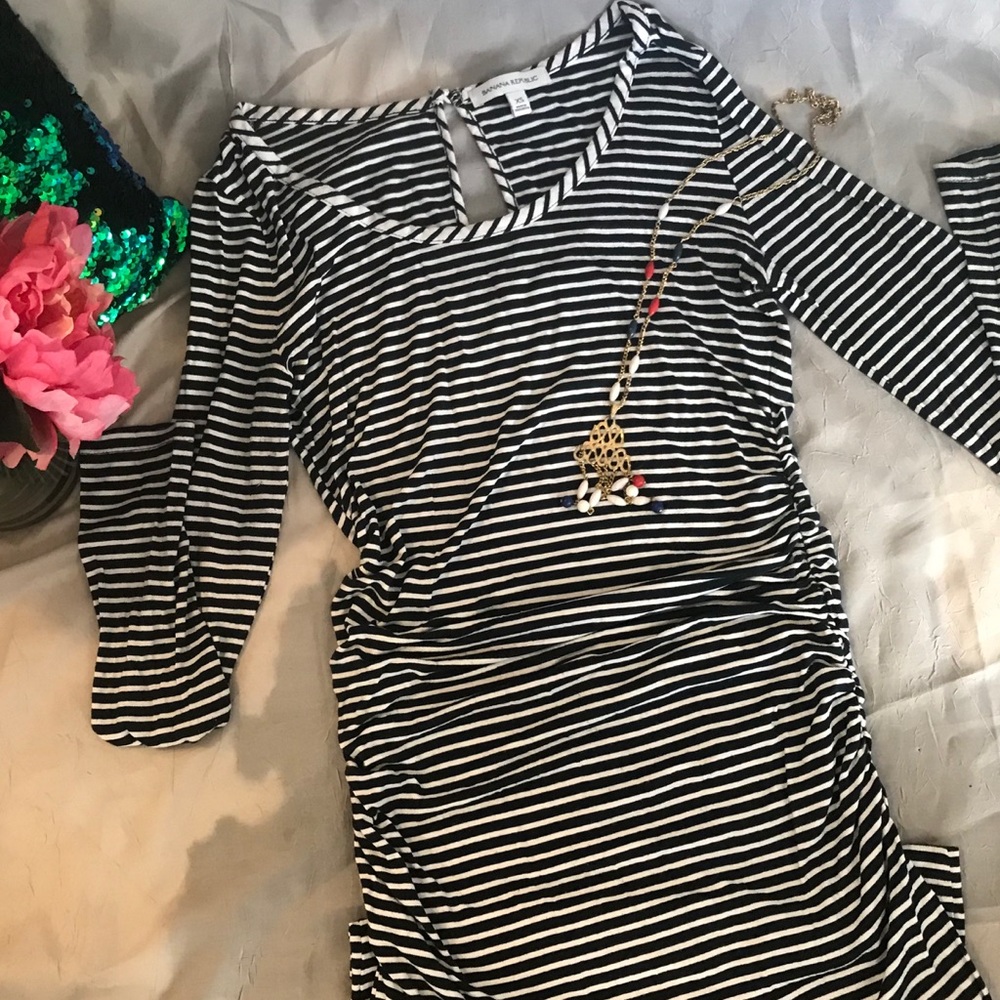 Banana Republic rouged maxi dress